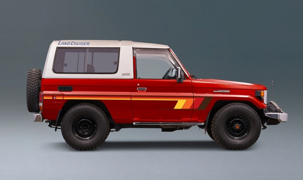 Broome body stripe kit - BJ73 BJ74 MWB Land Cruiser TRD colours red vehicle