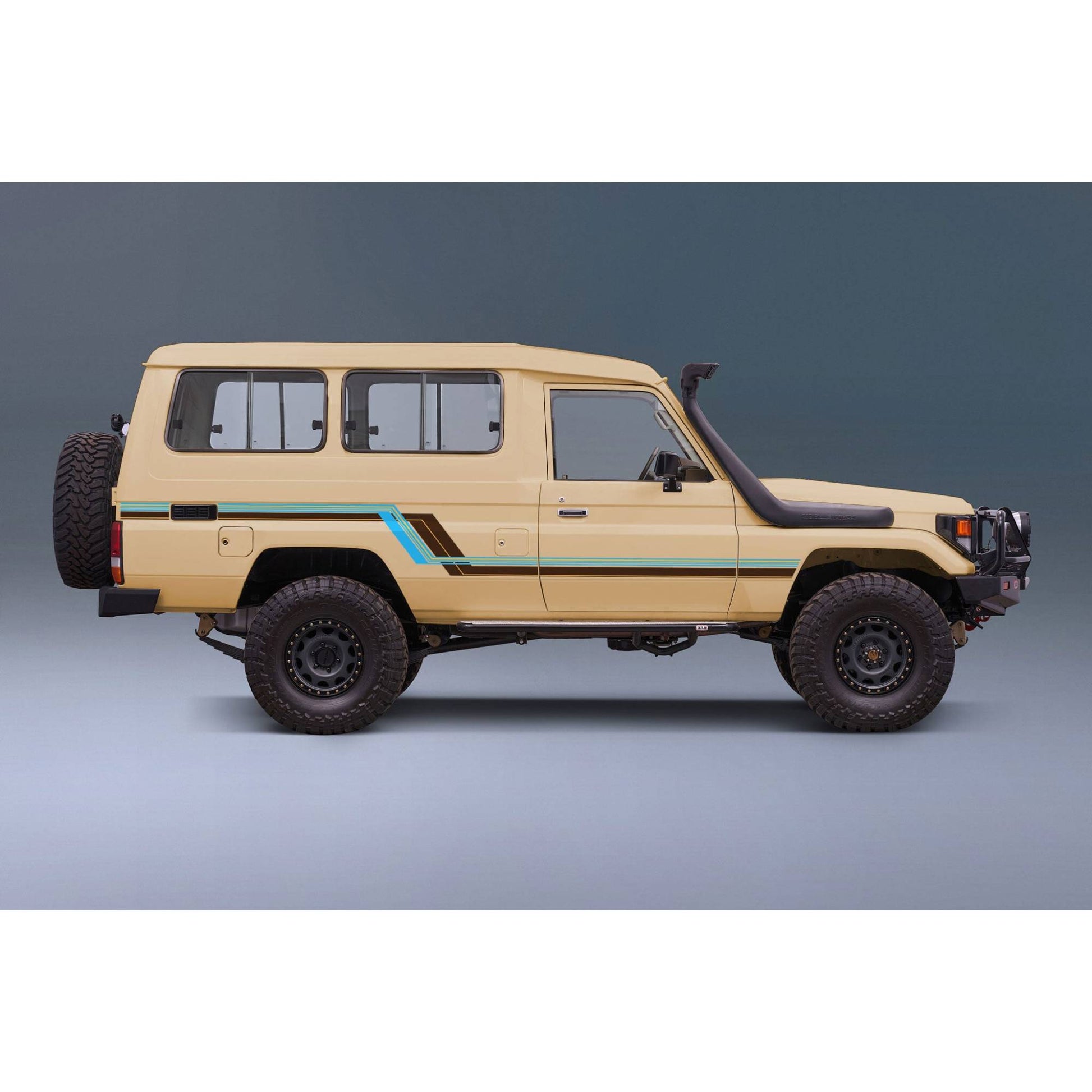Decal Body Stripe Kit (Tarcutta) for the Toyota LandCruiser 75 Series (1985–1999) (view 4)