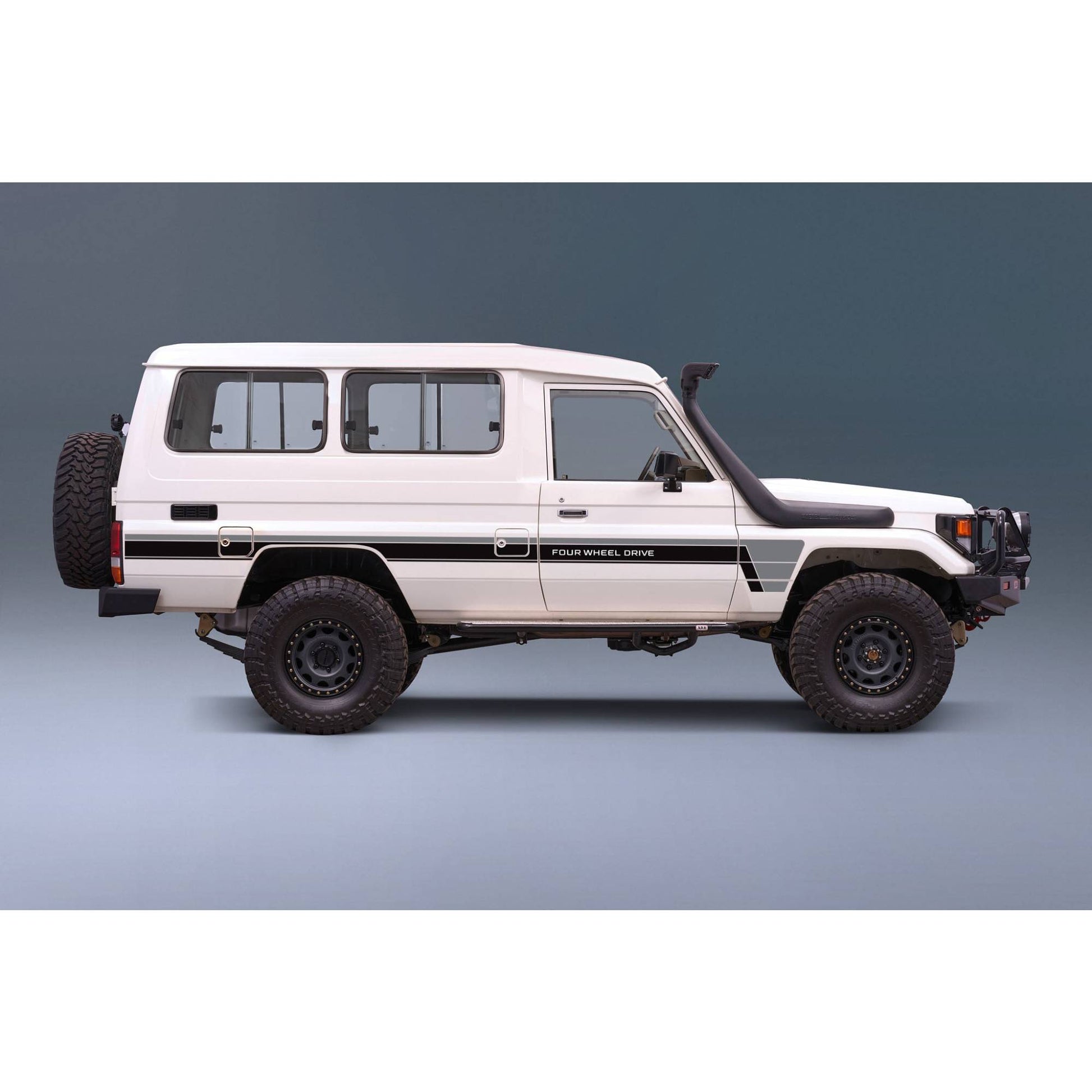Decal Body Stripe Kit (Toowoomba) for the Toyota LandCruiser 75 Series (1985–1999) (view 3)