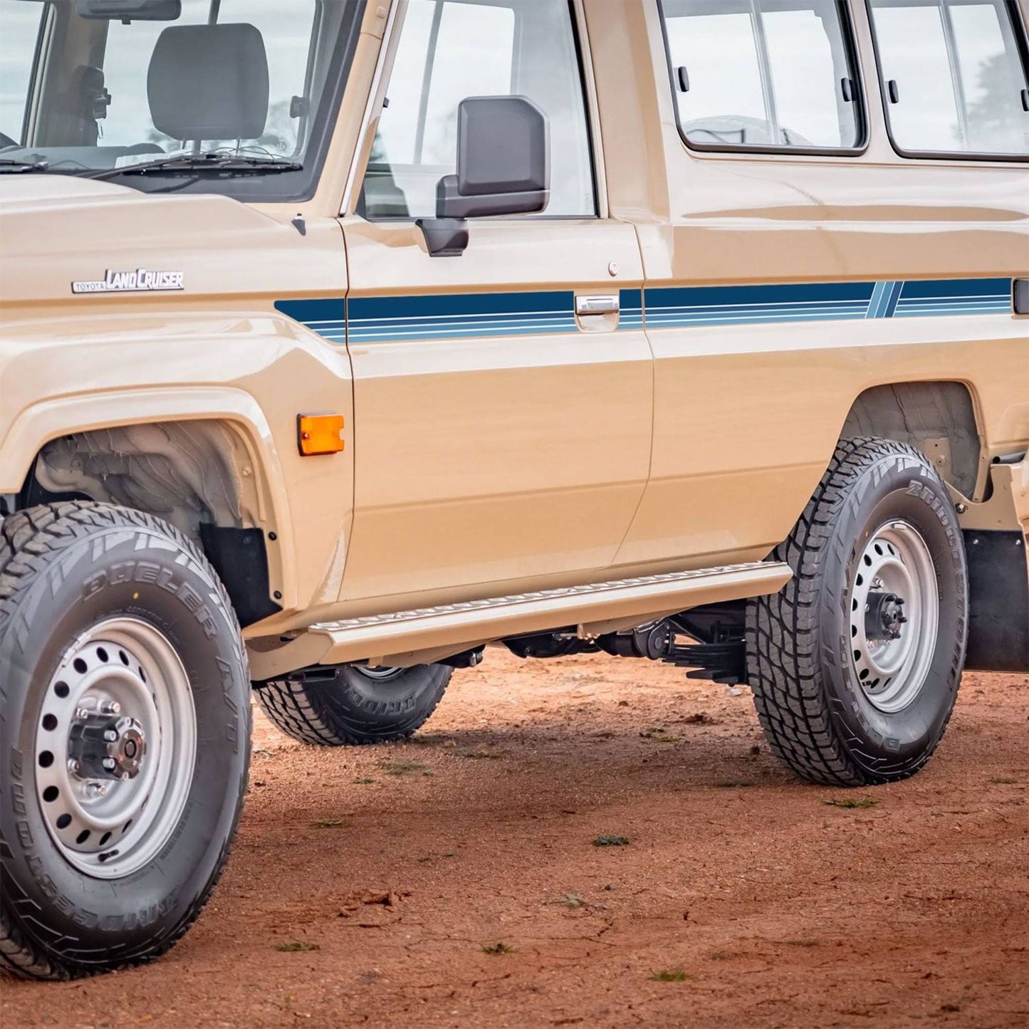 Decal Body Stripe Kit (Mount Isa) - 78 Series Troop Carrier (1999-)