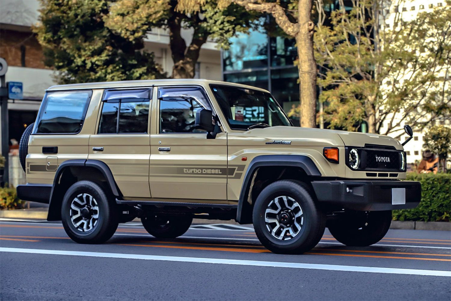 70 Series Land Cruiser Decal Body Stripe Kit (Kagoshima) - 76 Series (2007-)